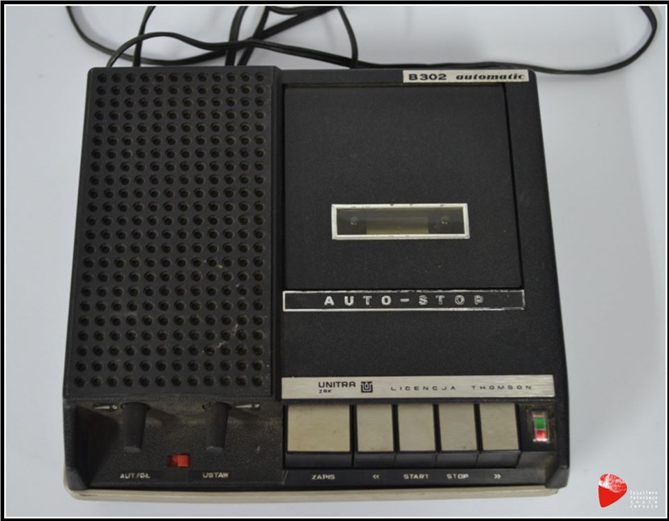 Magnetofon kasetowy ZRK B-302.